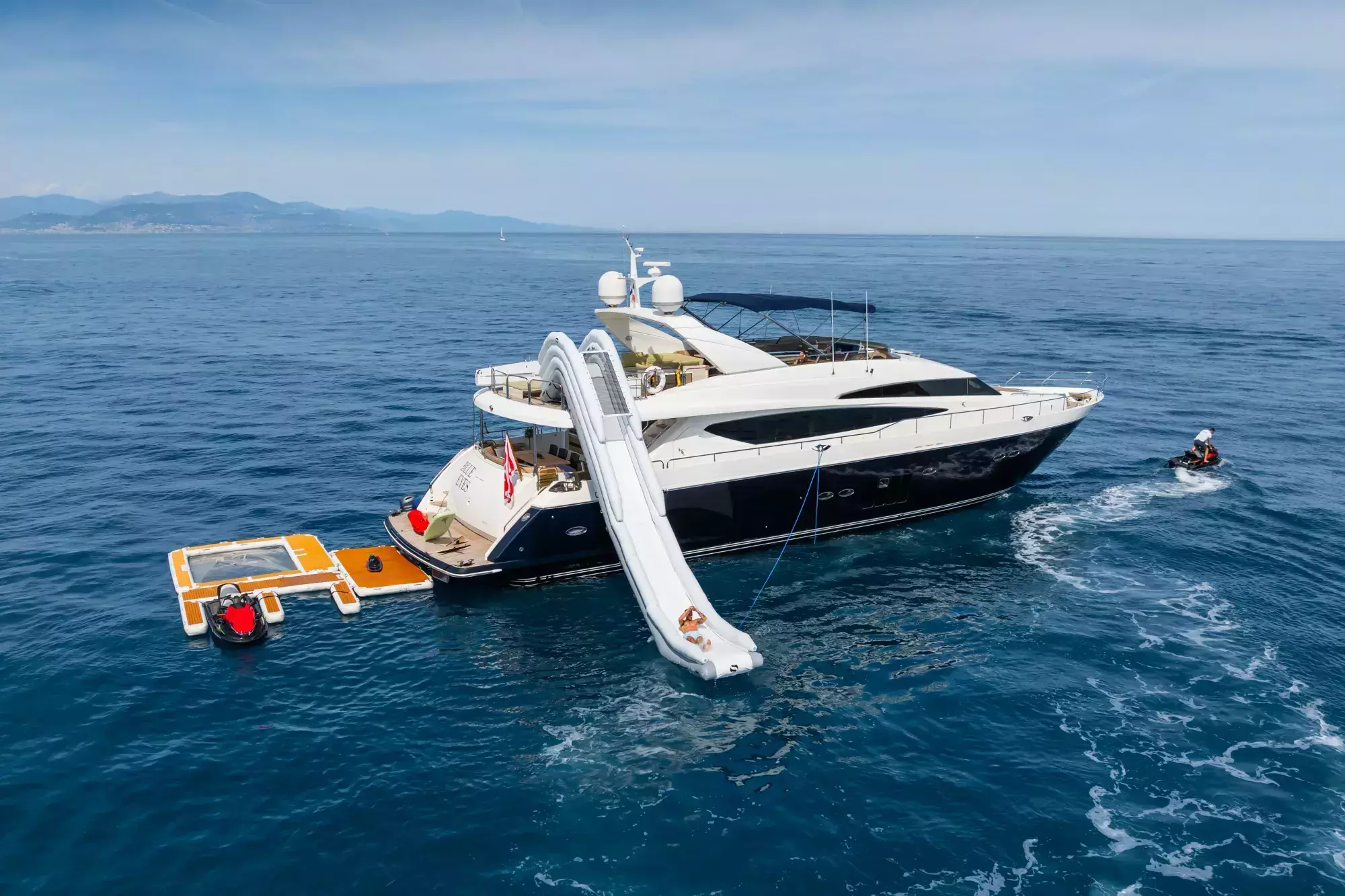 Boat Rental and Yacht Charter at the best yachting destinations around the world