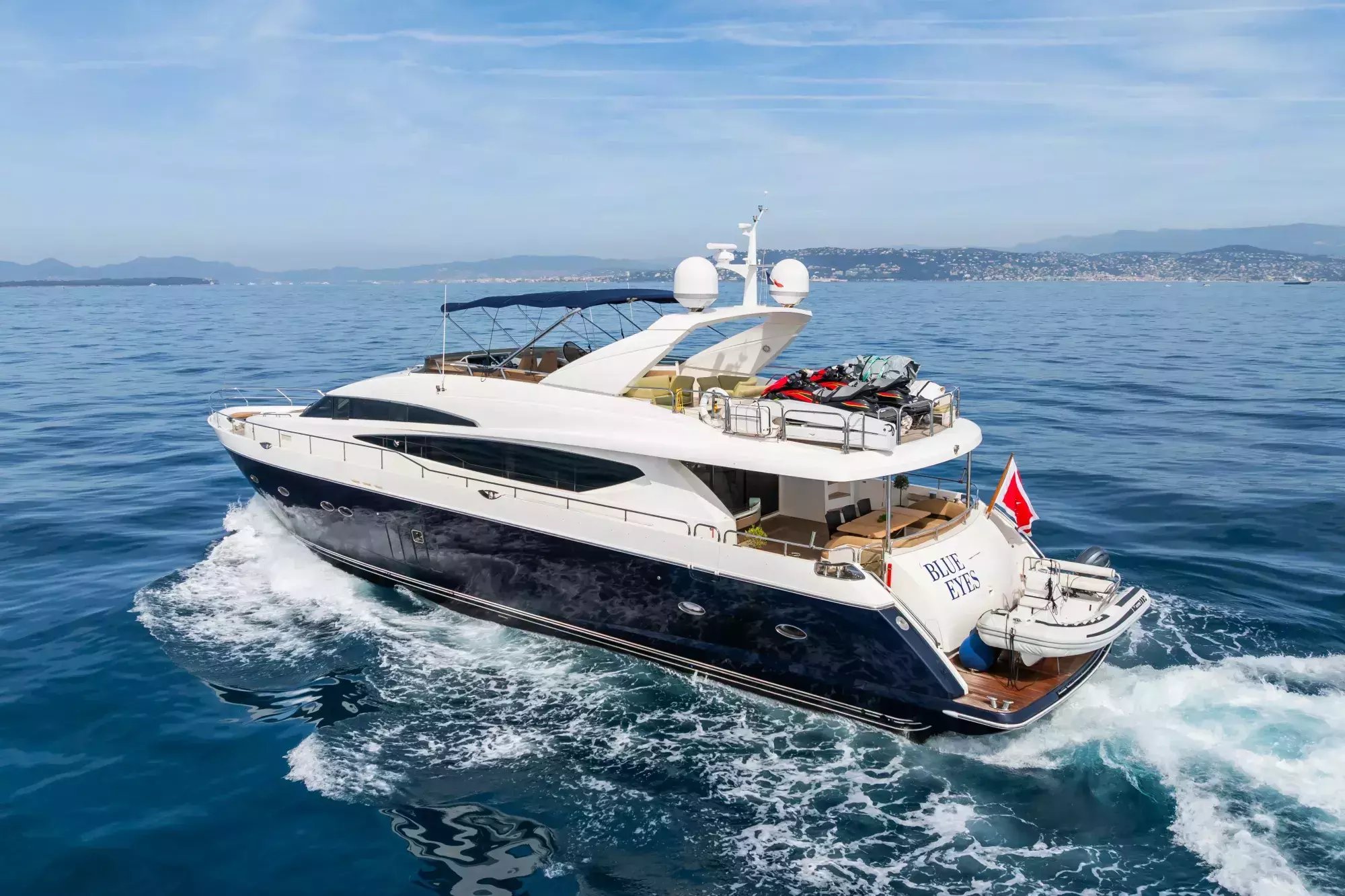 Boat Rental and Yacht Charter at the best yachting destinations around the world