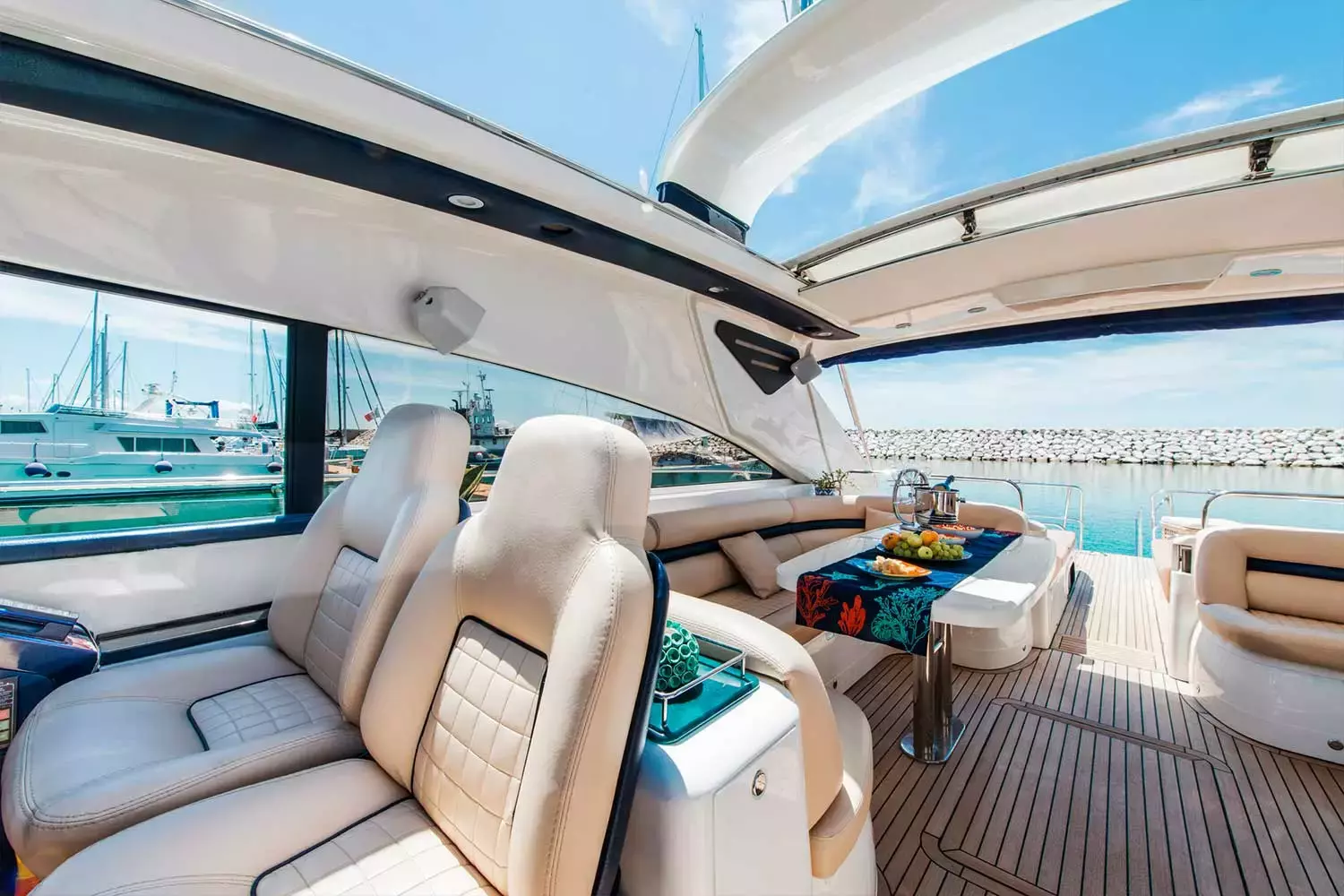 Martiniky II by Princess - Special Offer for a private Power Boat Charter in Capri with a crew