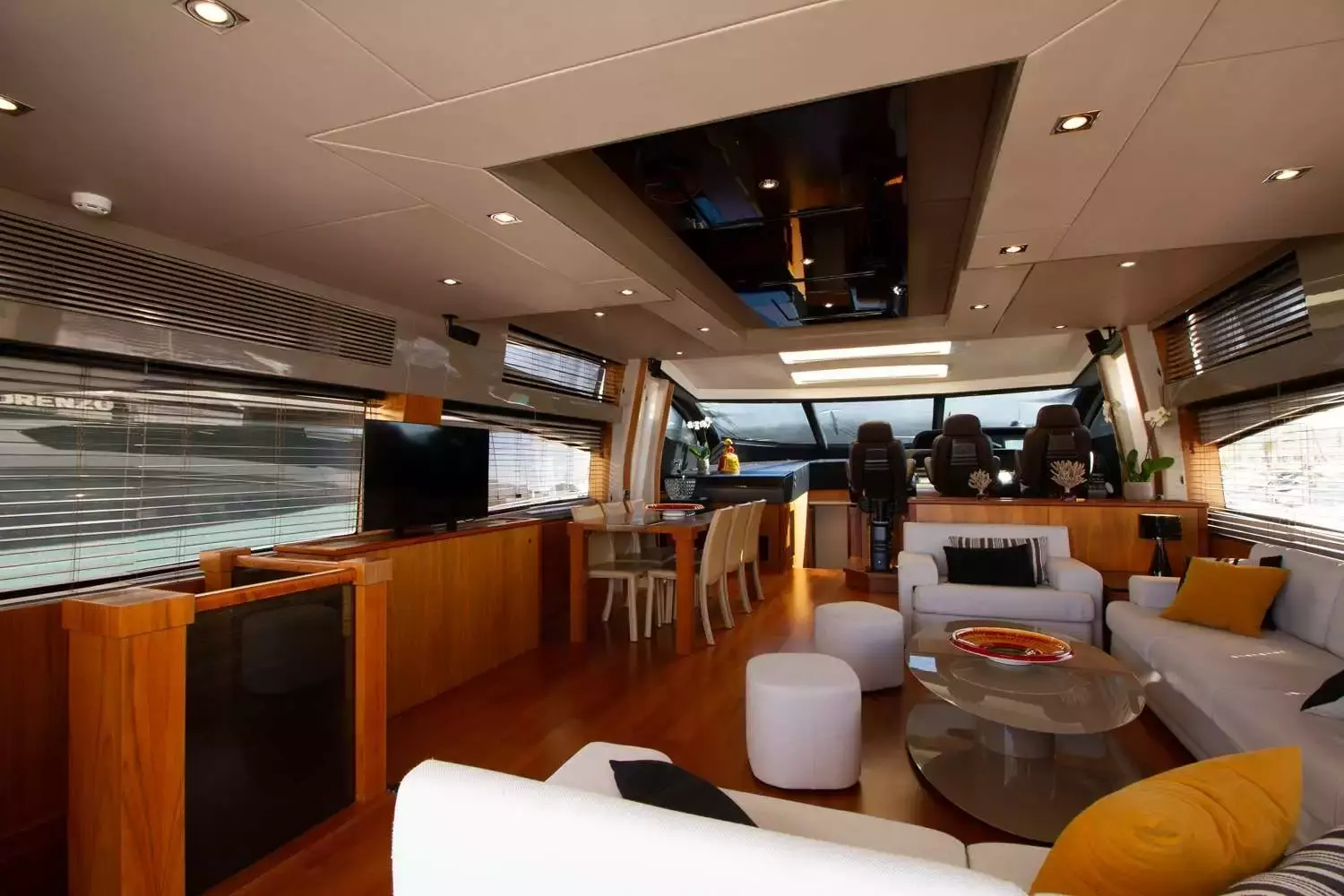 Boatcrowd