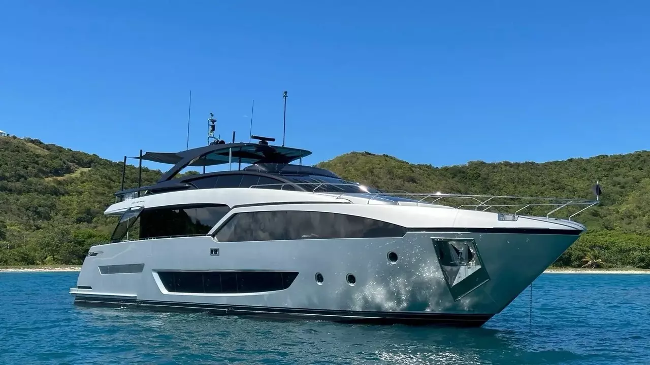Boat Rental and Yacht Charter at the best yachting destinations around the world