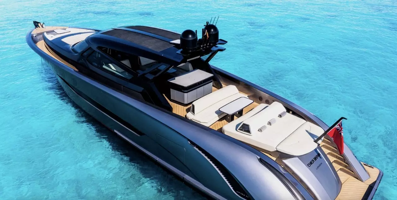 Chica Brava by Wajer - Special Offer for a private Power Boat Charter in Menorca with a crew