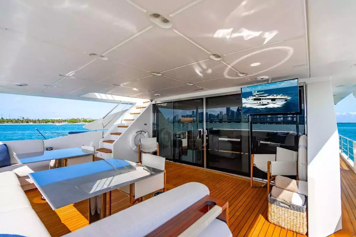 Carpe Diem by Azimut - Special Offer for a private Superyacht Charter in Fort Lauderdale with a crew