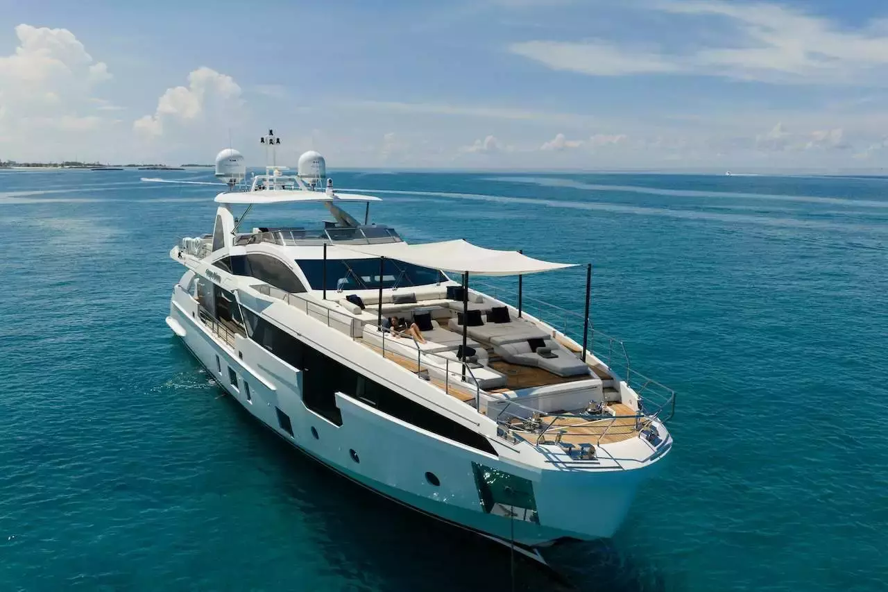 Carpe Diem by Azimut – Private Superyacht Charter in Bimini