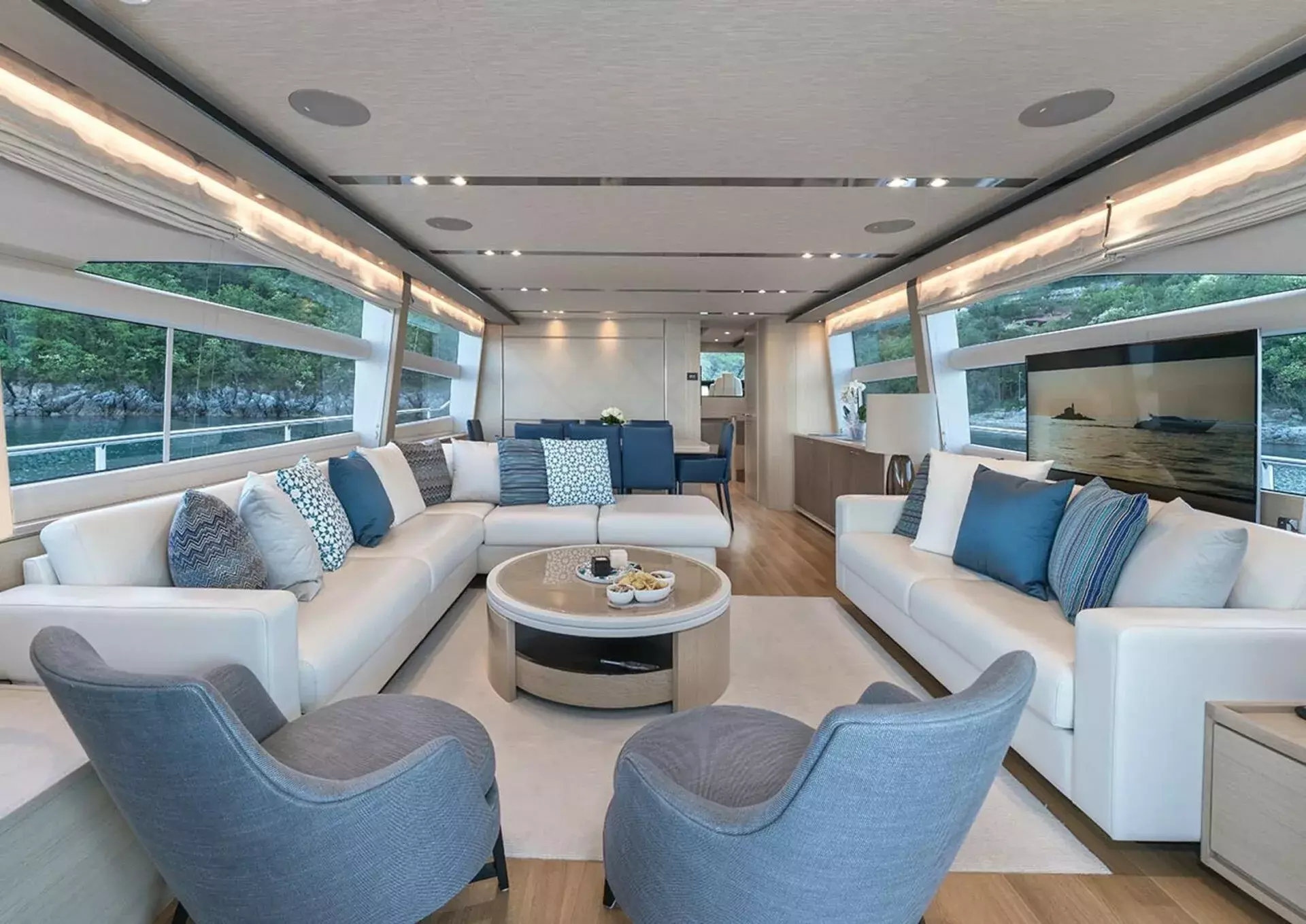 Boat Rental and Yacht Charter at the best yachting destinations around the world