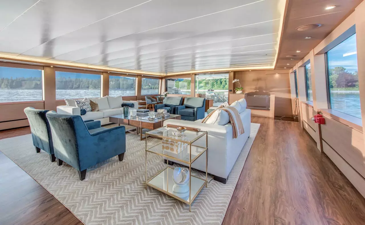 Boatcrowd