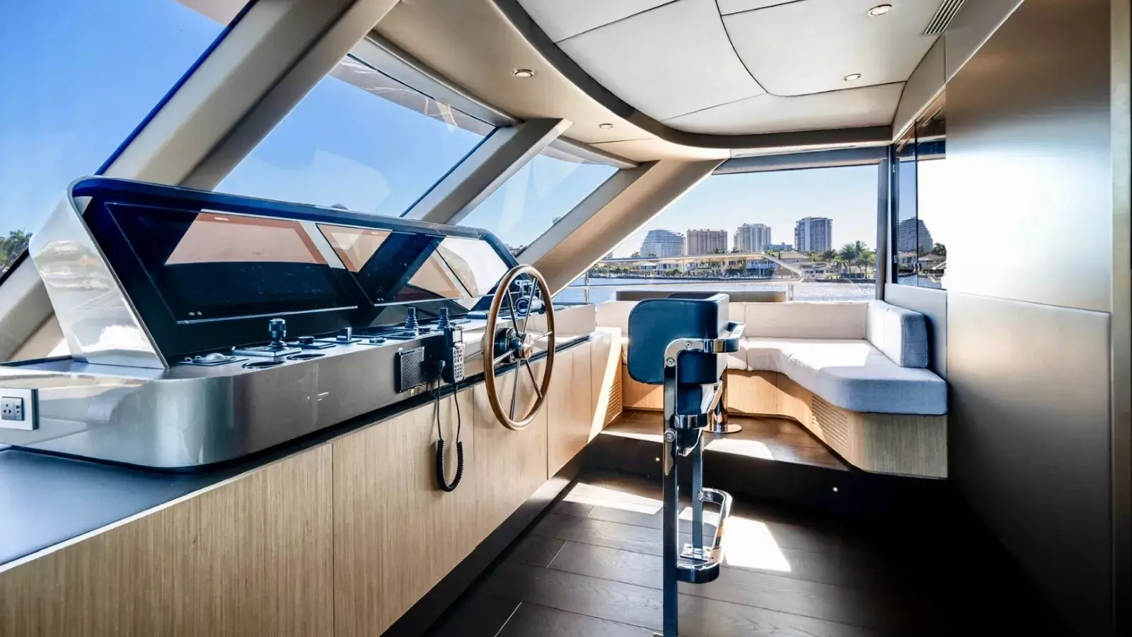 Boatcrowd