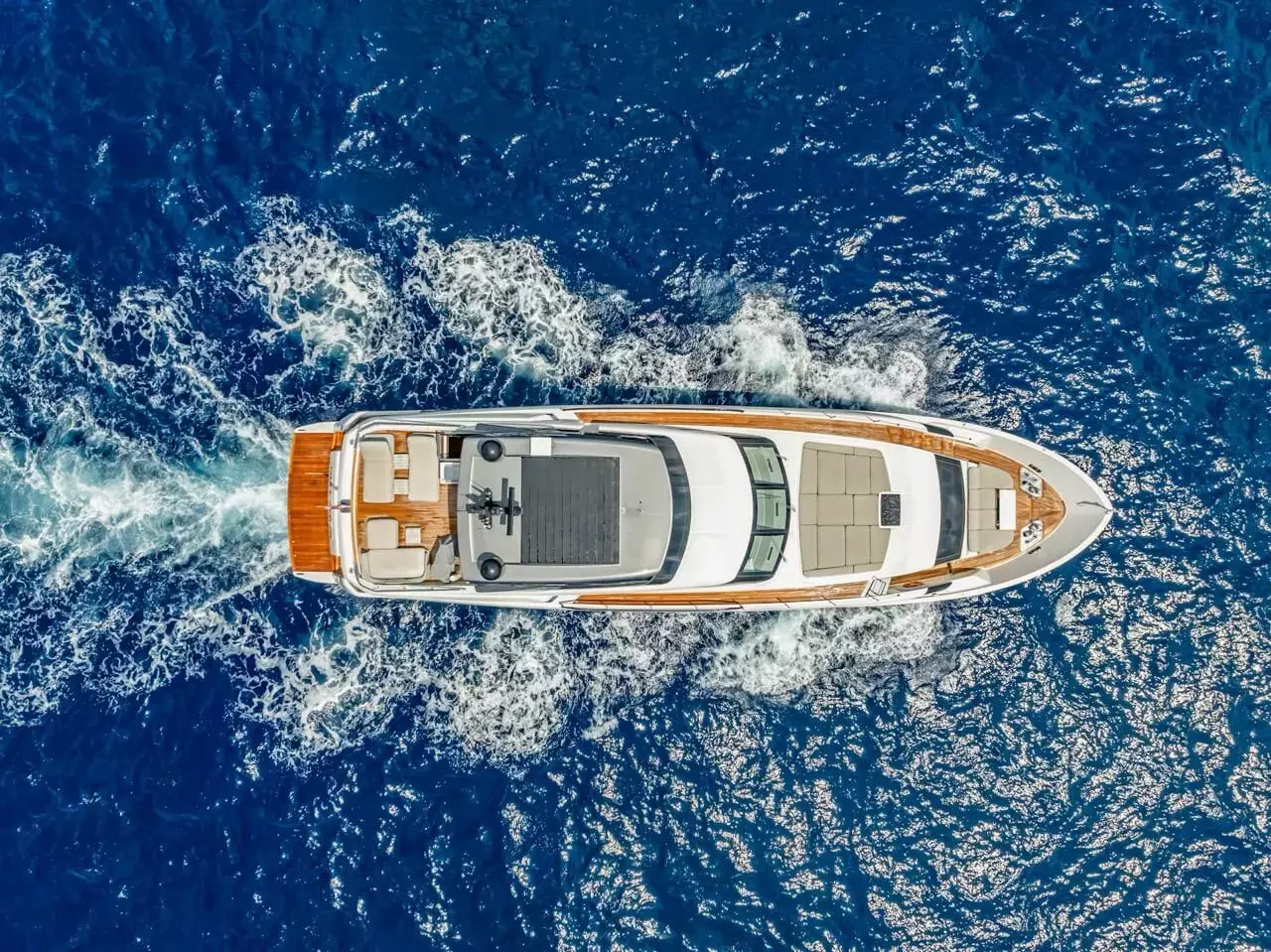 Notynog by Sanlorenzo - Special Offer for a private Motor Yacht Charter in Golfe-Juan with a crew