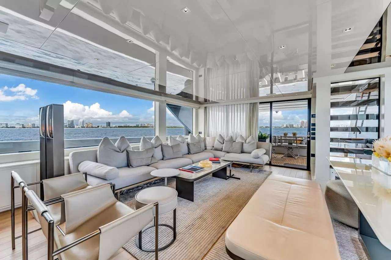 Notynog by Sanlorenzo - Special Offer for a private Motor Yacht Charter in Golfe-Juan with a crew