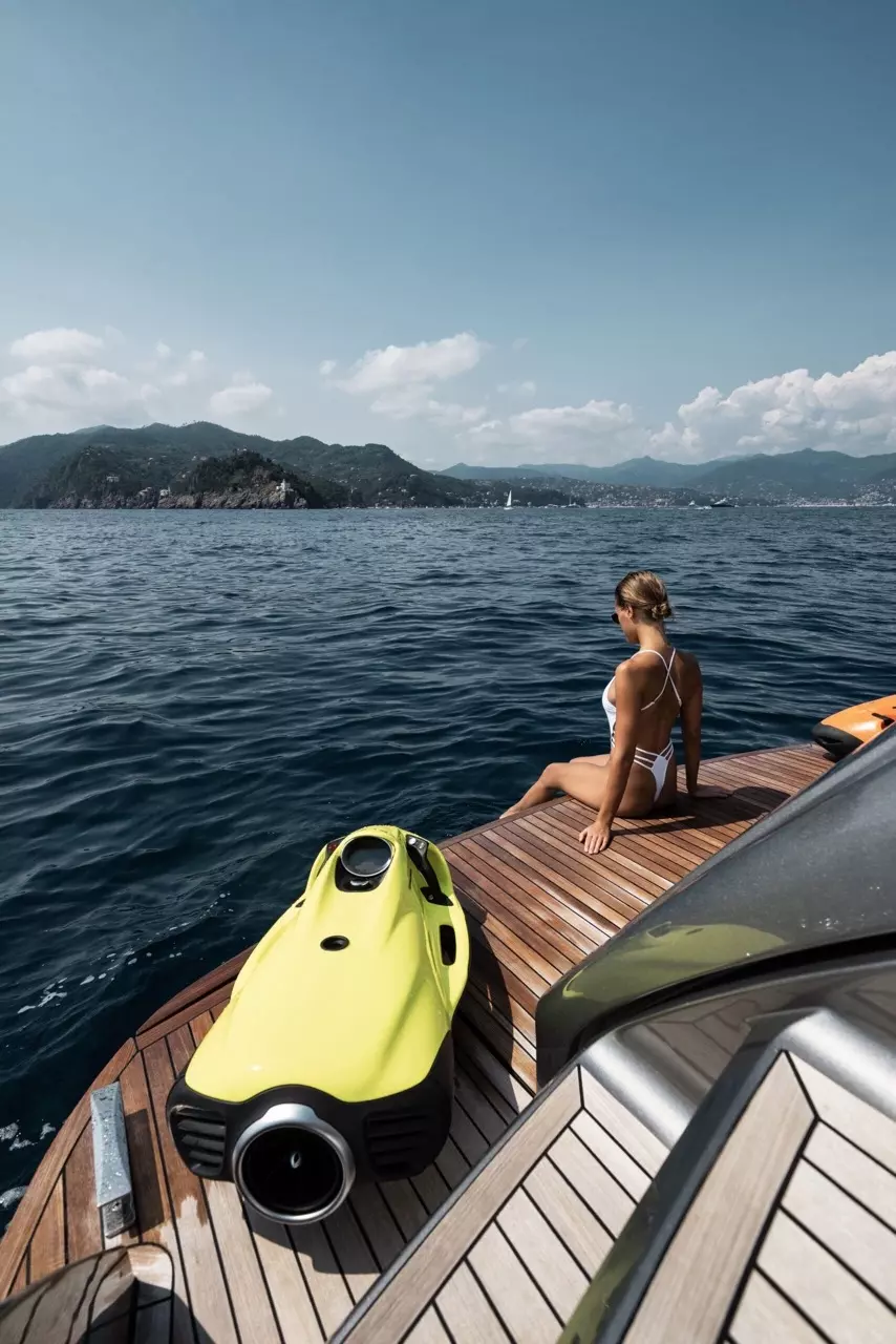 Boatcrowd