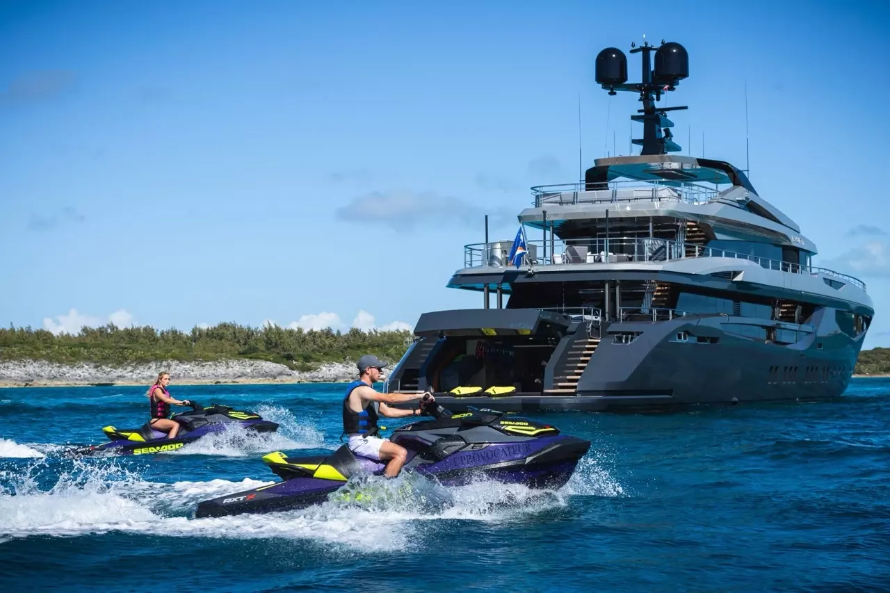 Boatcrowd