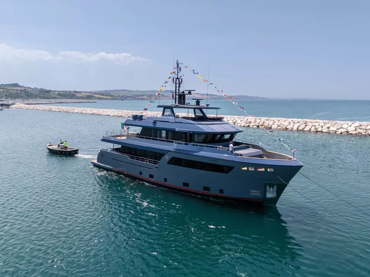 Haze II by Cantiere Delle Marche - Special Offer for a private Superyacht Charter in Bequia with a crew
