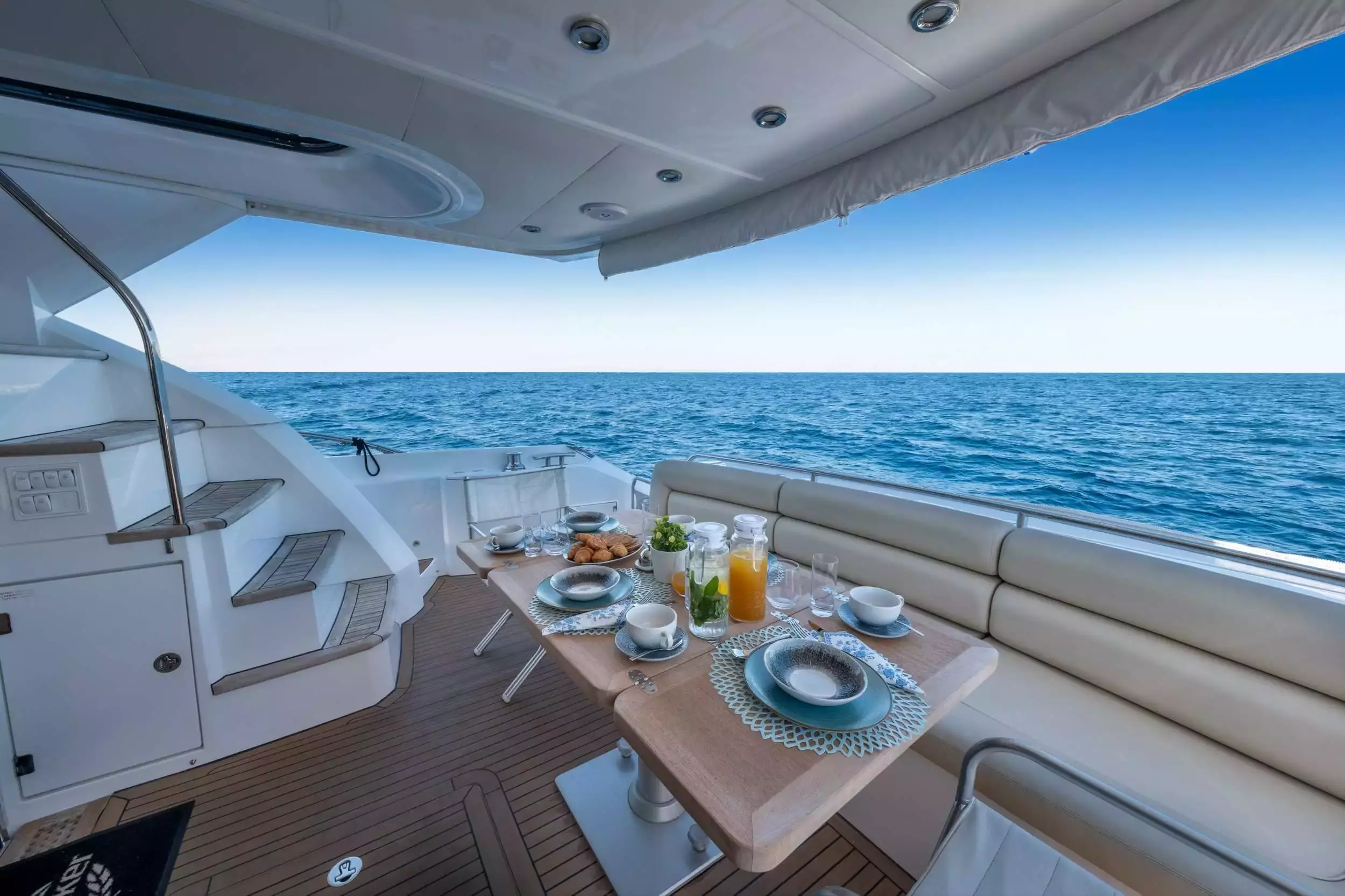 Polpo by Sunseeker - Special Offer for a private Motor Yacht Charter in Corfu with a crew