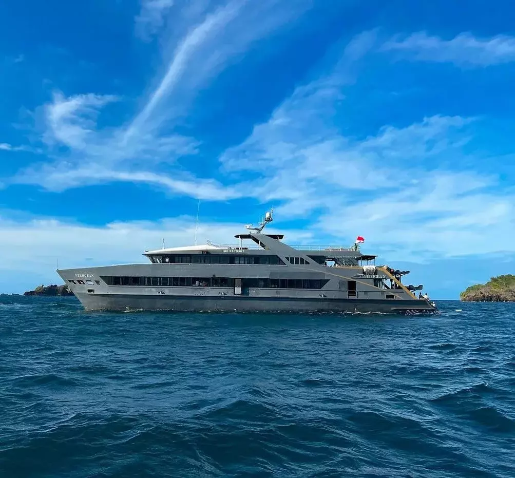 Velocean by Custom Made - Special Offer for a private Motor Yacht Charter in Lombok with a crew