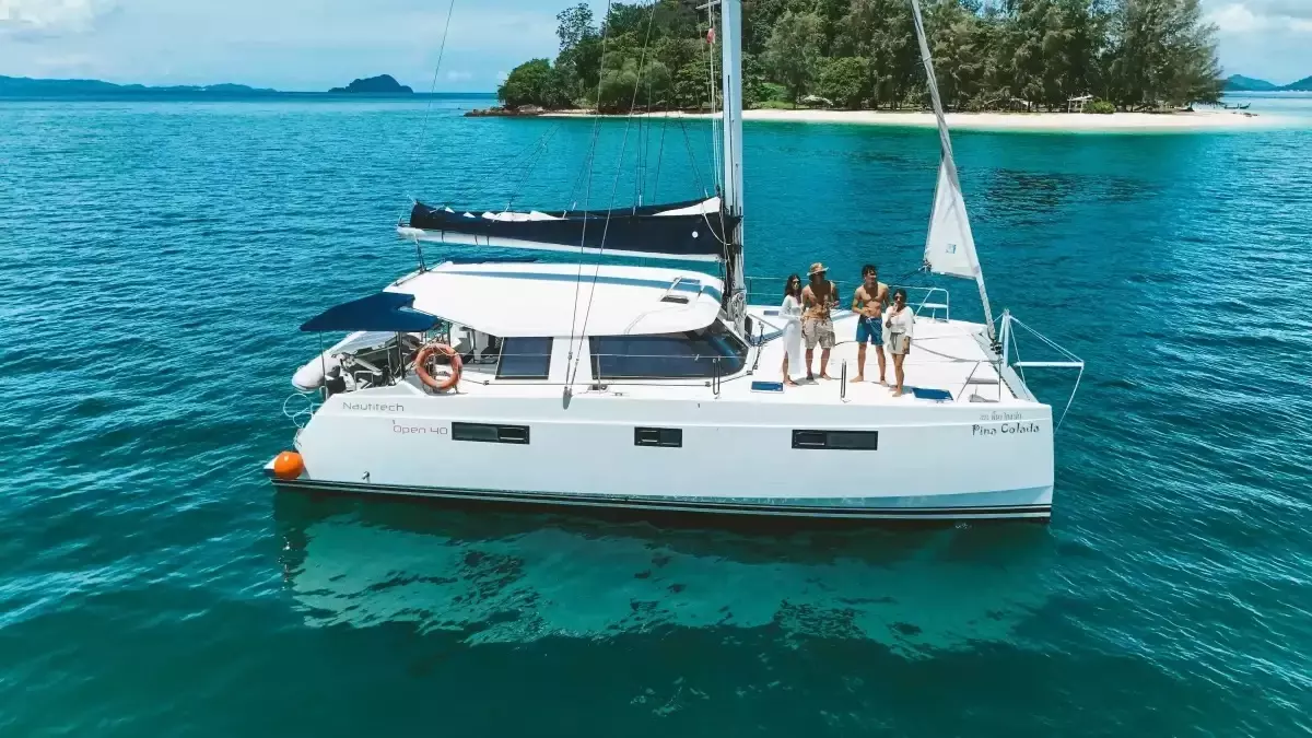 Boatcrowd