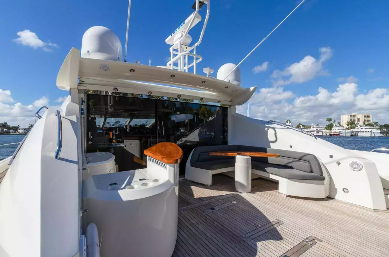 Ivy by Sunseeker - Special Offer for a private Motor Yacht Charter in Vieques with a crew