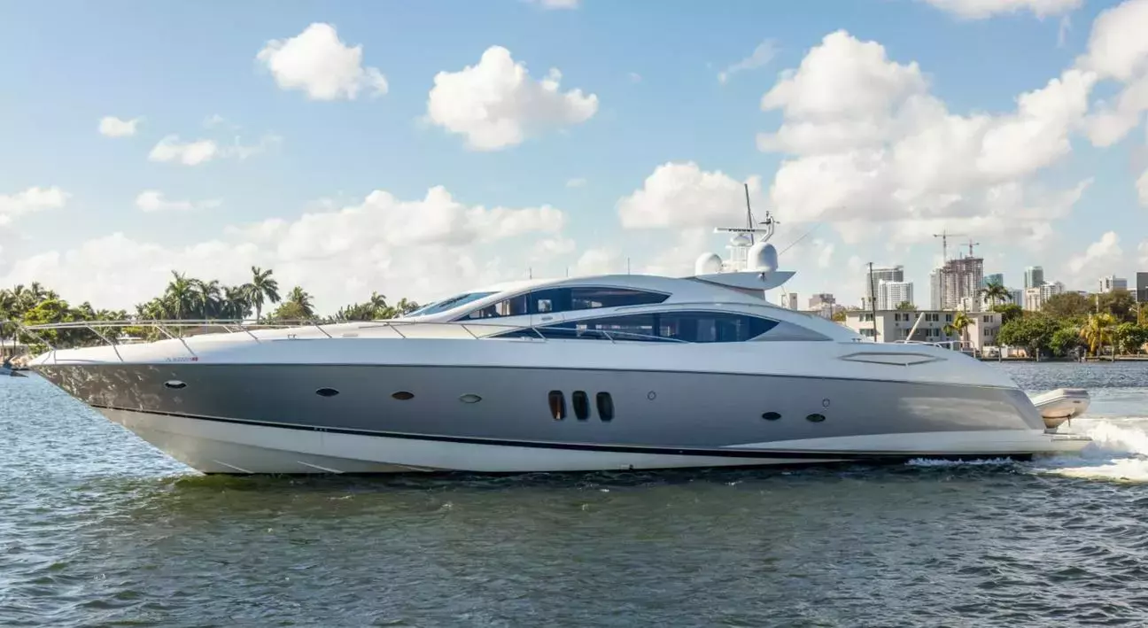 Ivy by Sunseeker - Special Offer for a private Motor Yacht Charter in Vieques with a crew