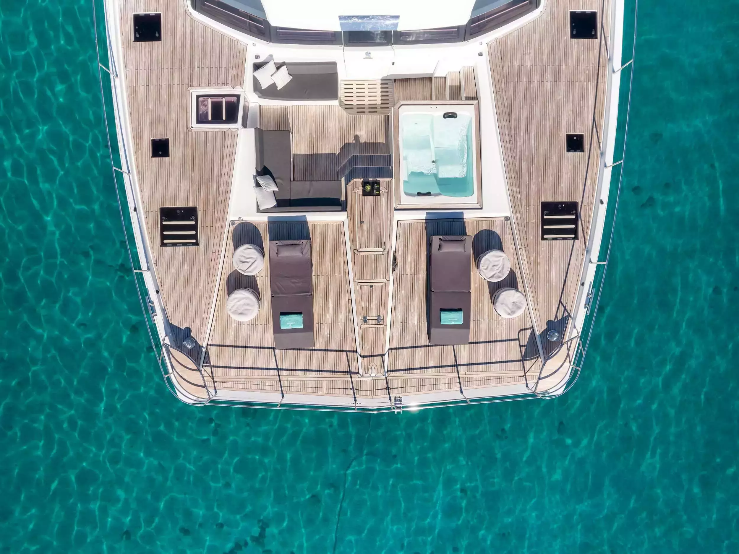 Boatcrowd