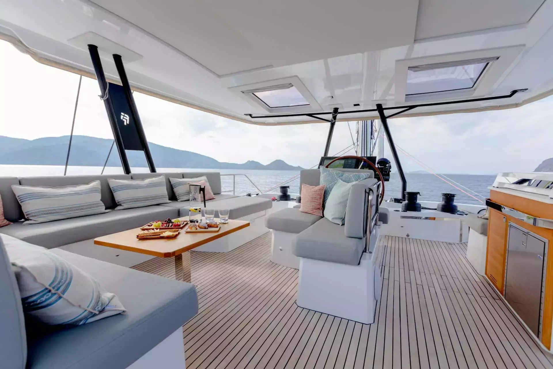 Boatcrowd