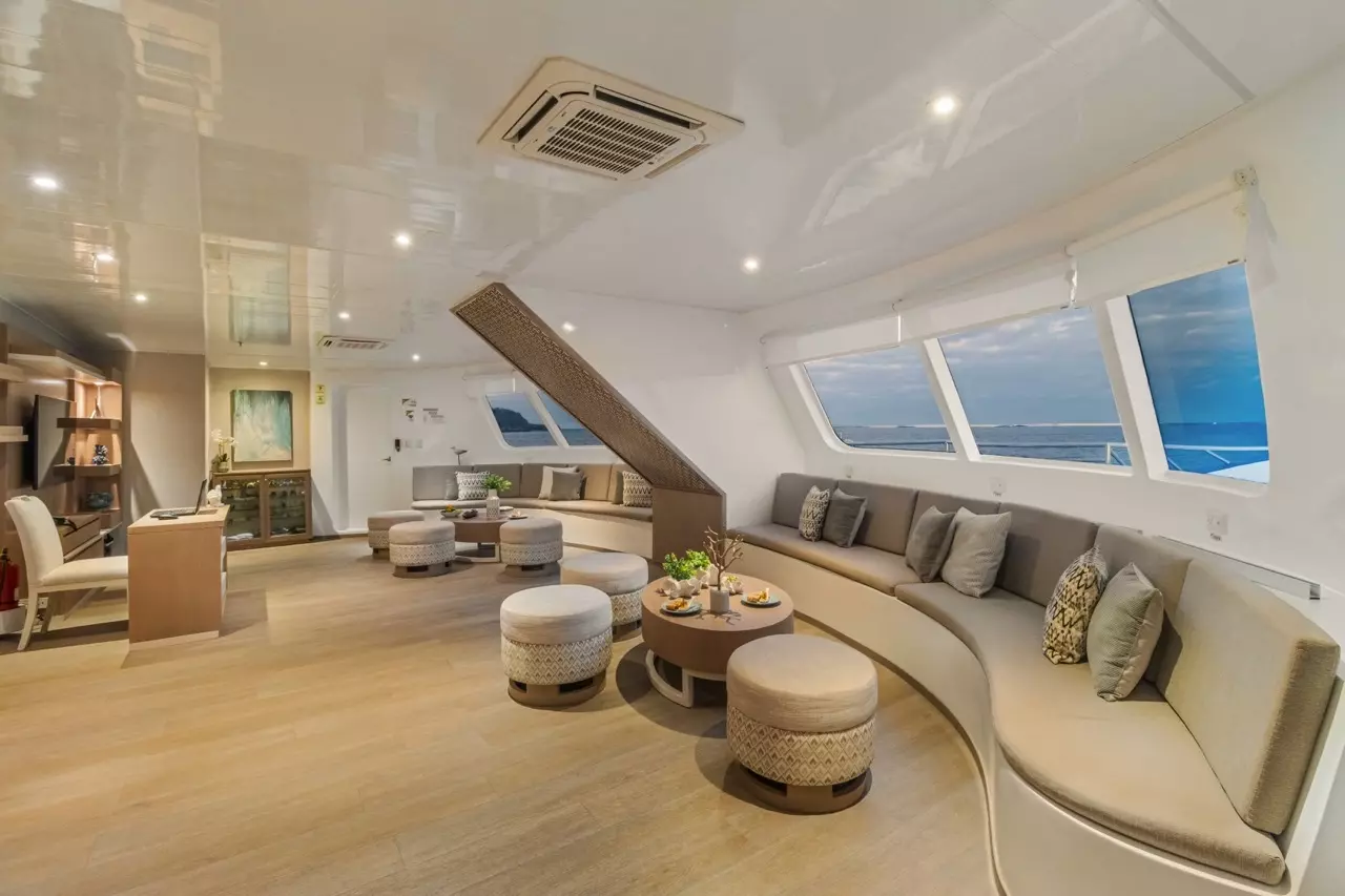 Boatcrowd