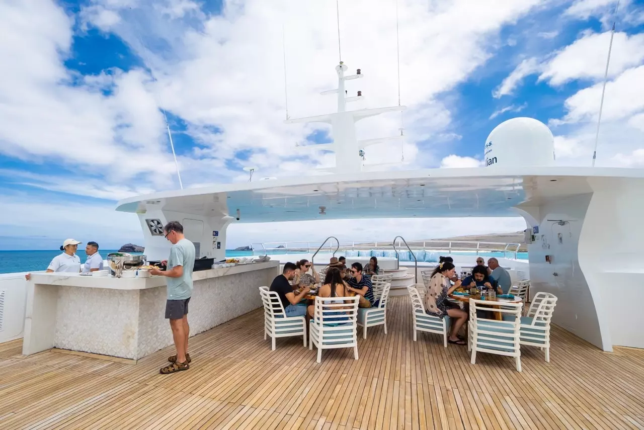 Boatcrowd