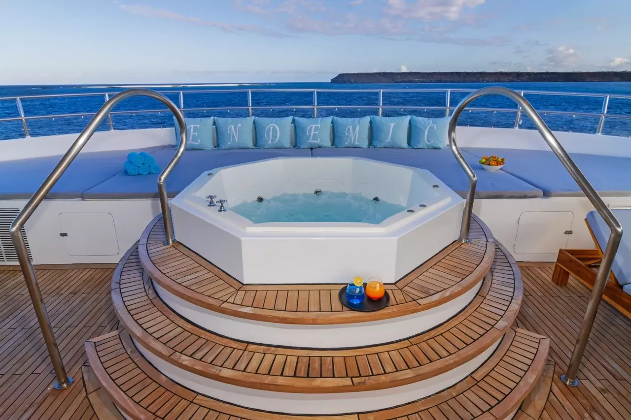 Boatcrowd