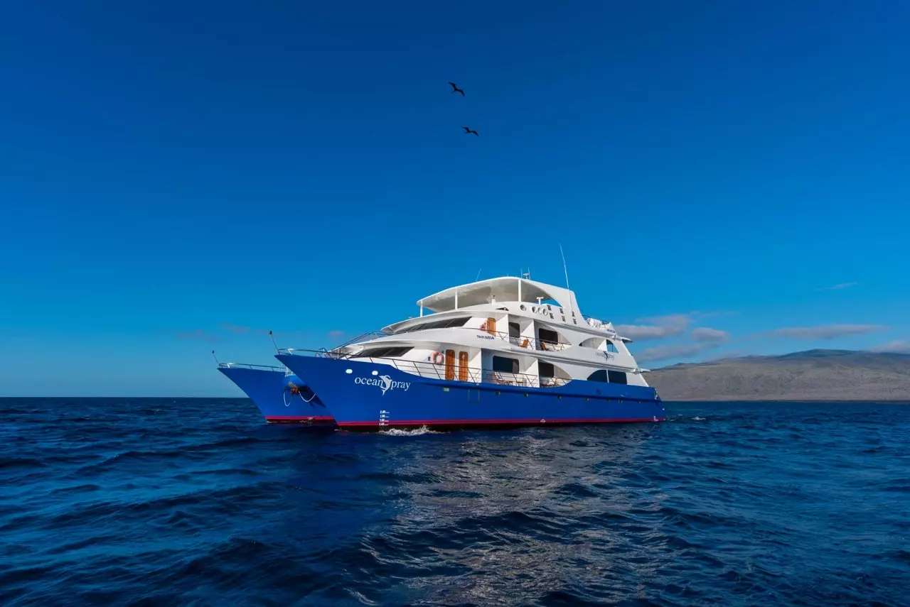Boatcrowd