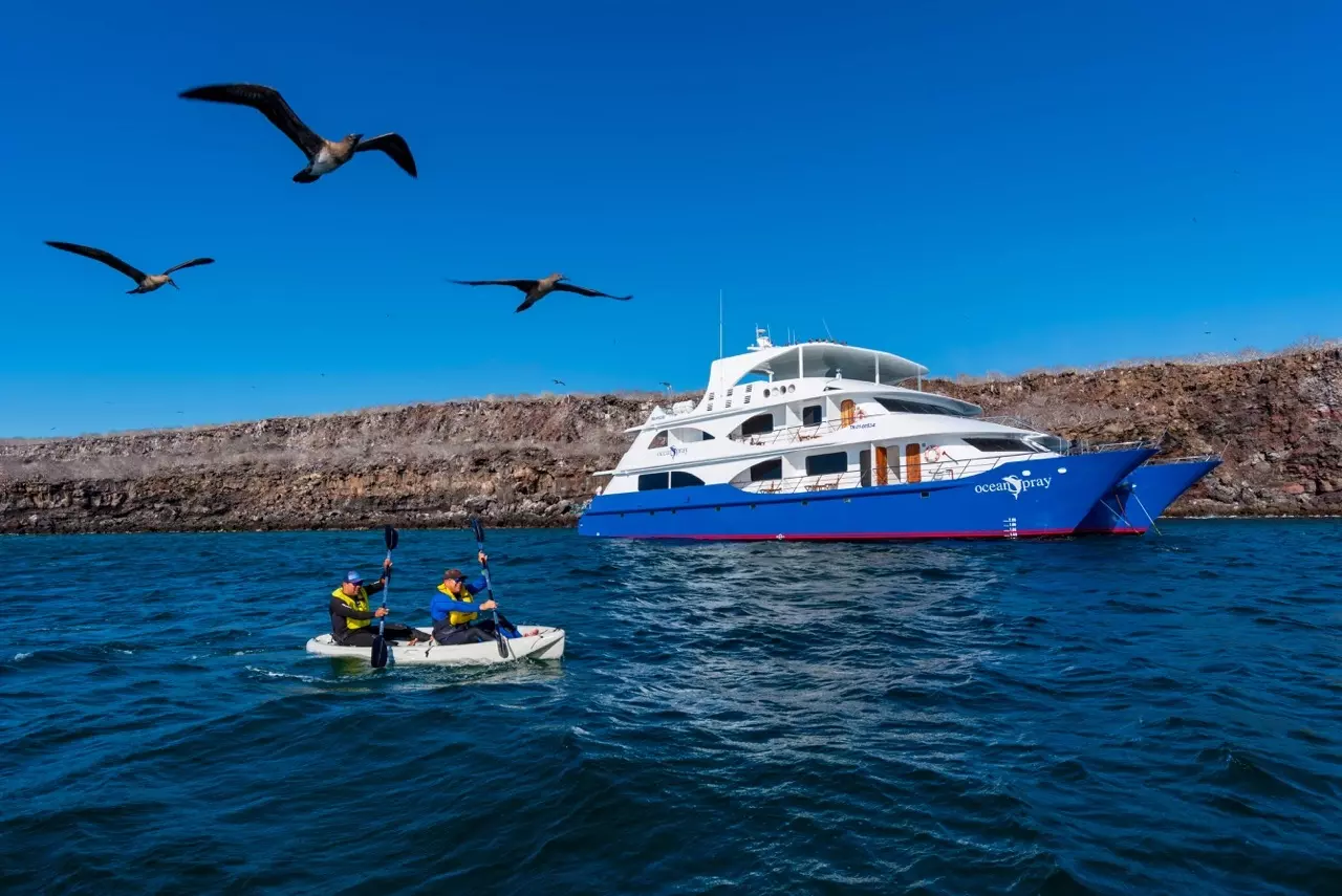 Boatcrowd