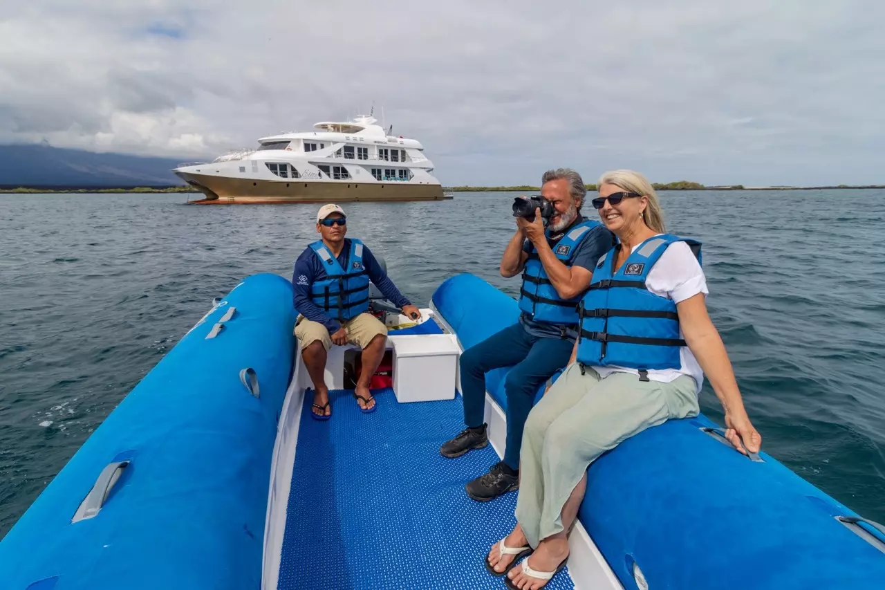 Boatcrowd