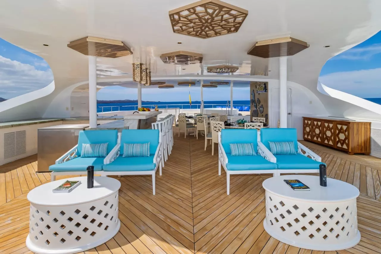 Boatcrowd