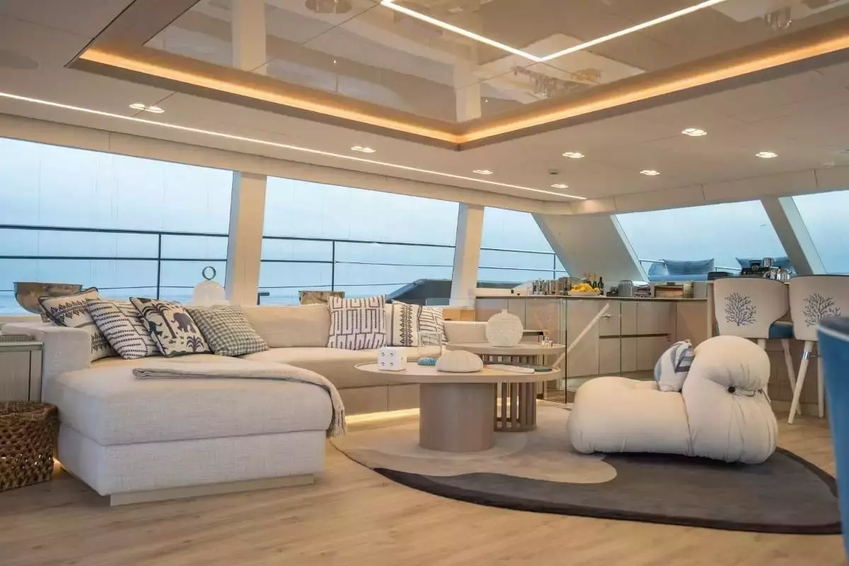 Tesni by Sunreef Yachts – Private Luxury Catamaran Charter in Bequia