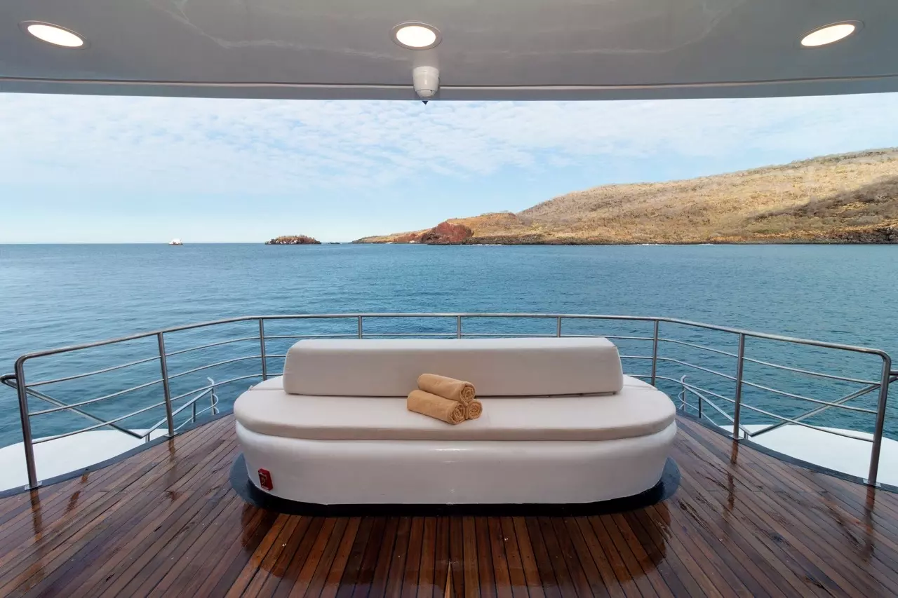 Boatcrowd