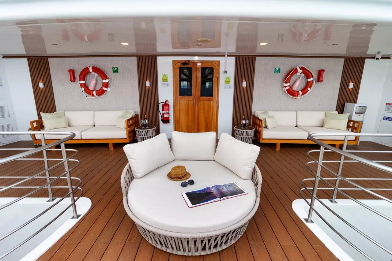 Boatcrowd