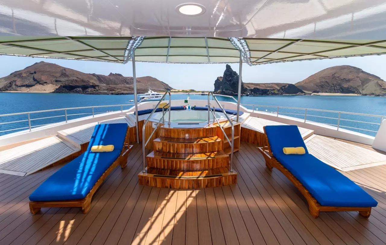 Boatcrowd