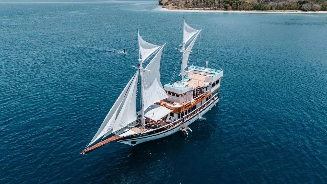 Boatcrowd