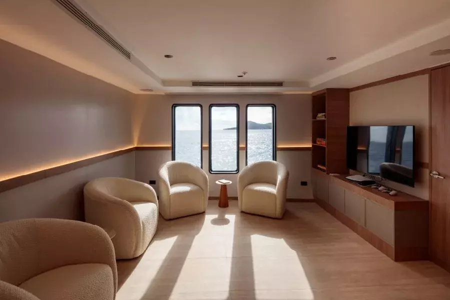 Boatcrowd