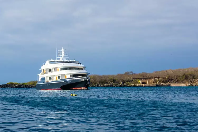 Boatcrowd