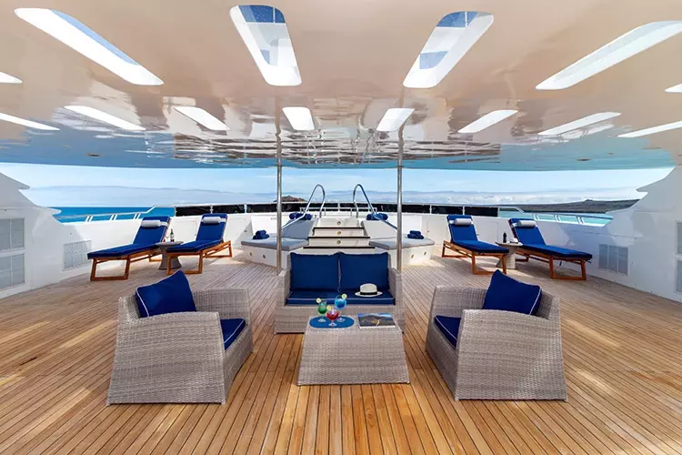 Boatcrowd