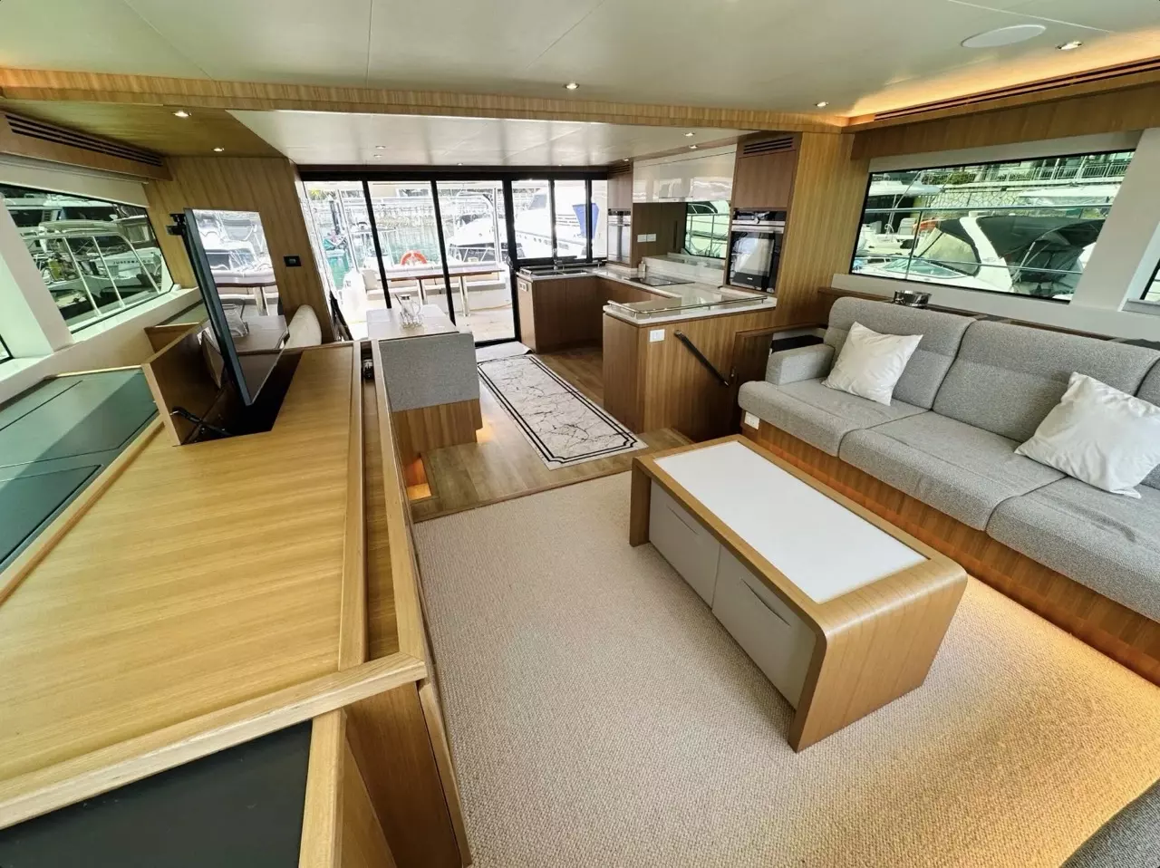 Boatcrowd