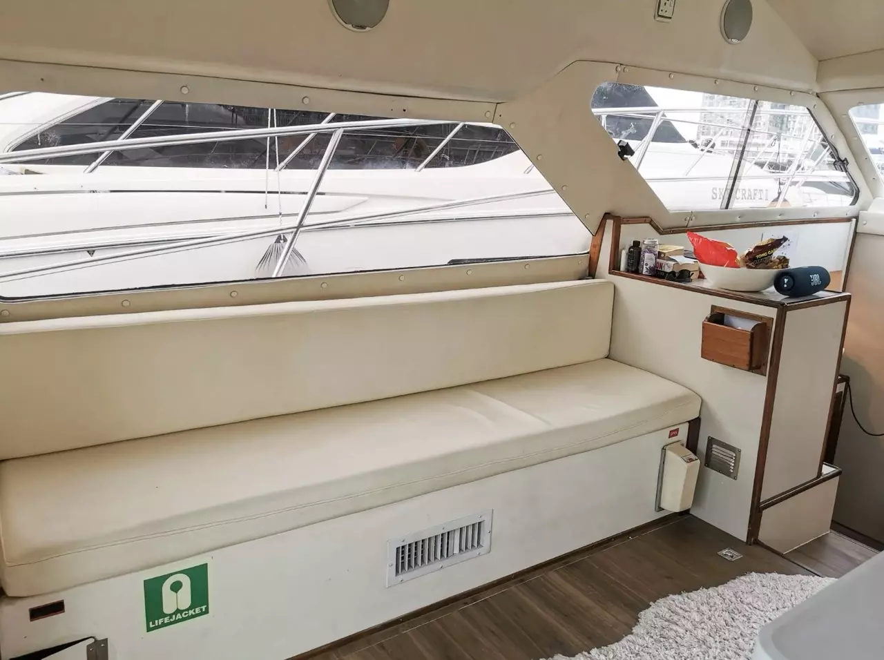 Boatcrowd
