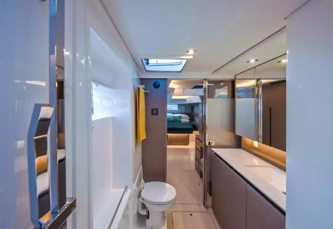 Boatcrowd