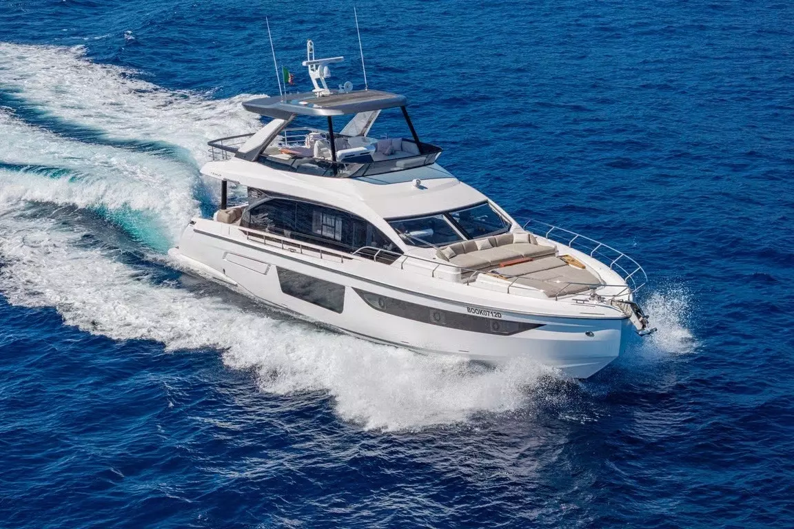SBK by Azimut - Private Motor Yacht Charter in Italy – Special Offer at Boatcrowd