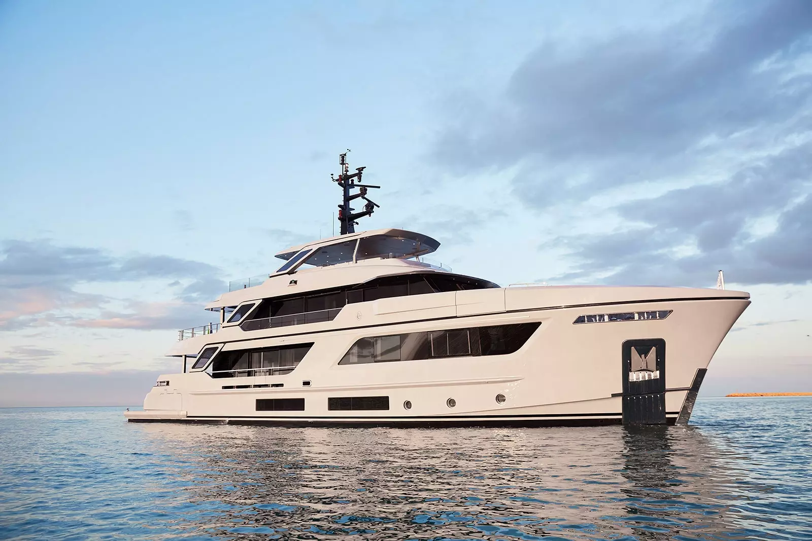 Pazienza by Cantiere Delle Marche – Private Superyacht Charter in Auckland – Special Offer at Boatcrowd