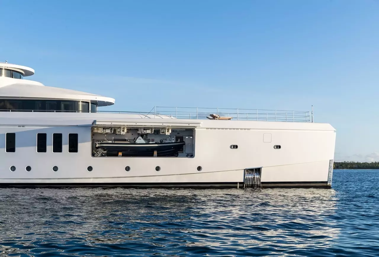 Calex by Benetti – Private Superyacht Charter in Liguria – Special Offer at Boatcrowd
