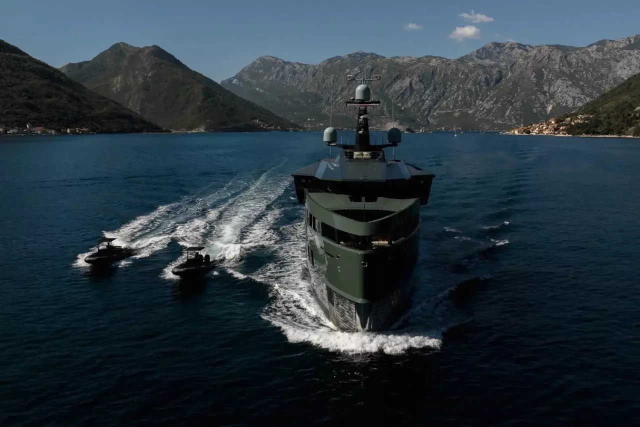 Pink Shadow by Damen – Private Superyacht Charter in Athens – Special Offer at Boatcrowd