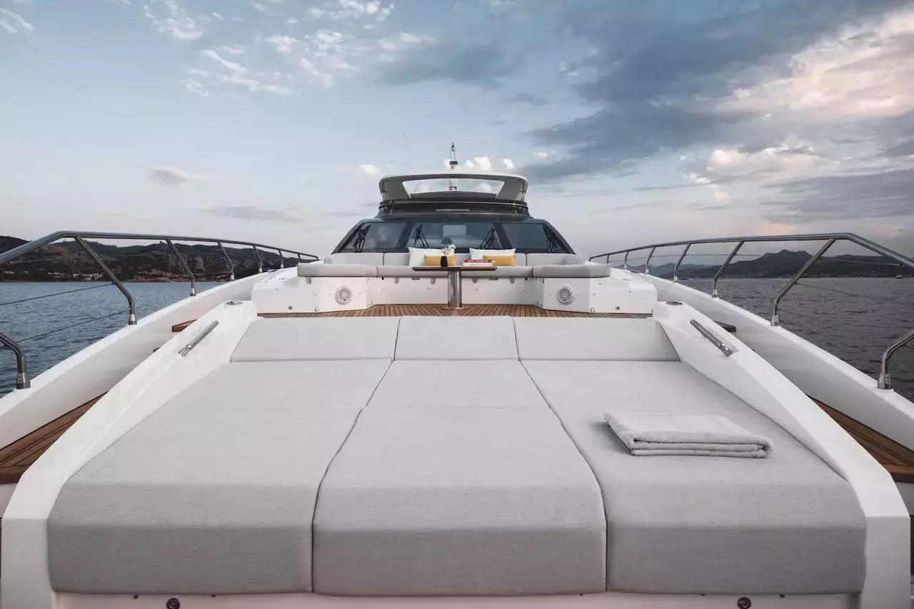 Aluminia Too by Azimut – Private Motor Yacht Charter in Trogir