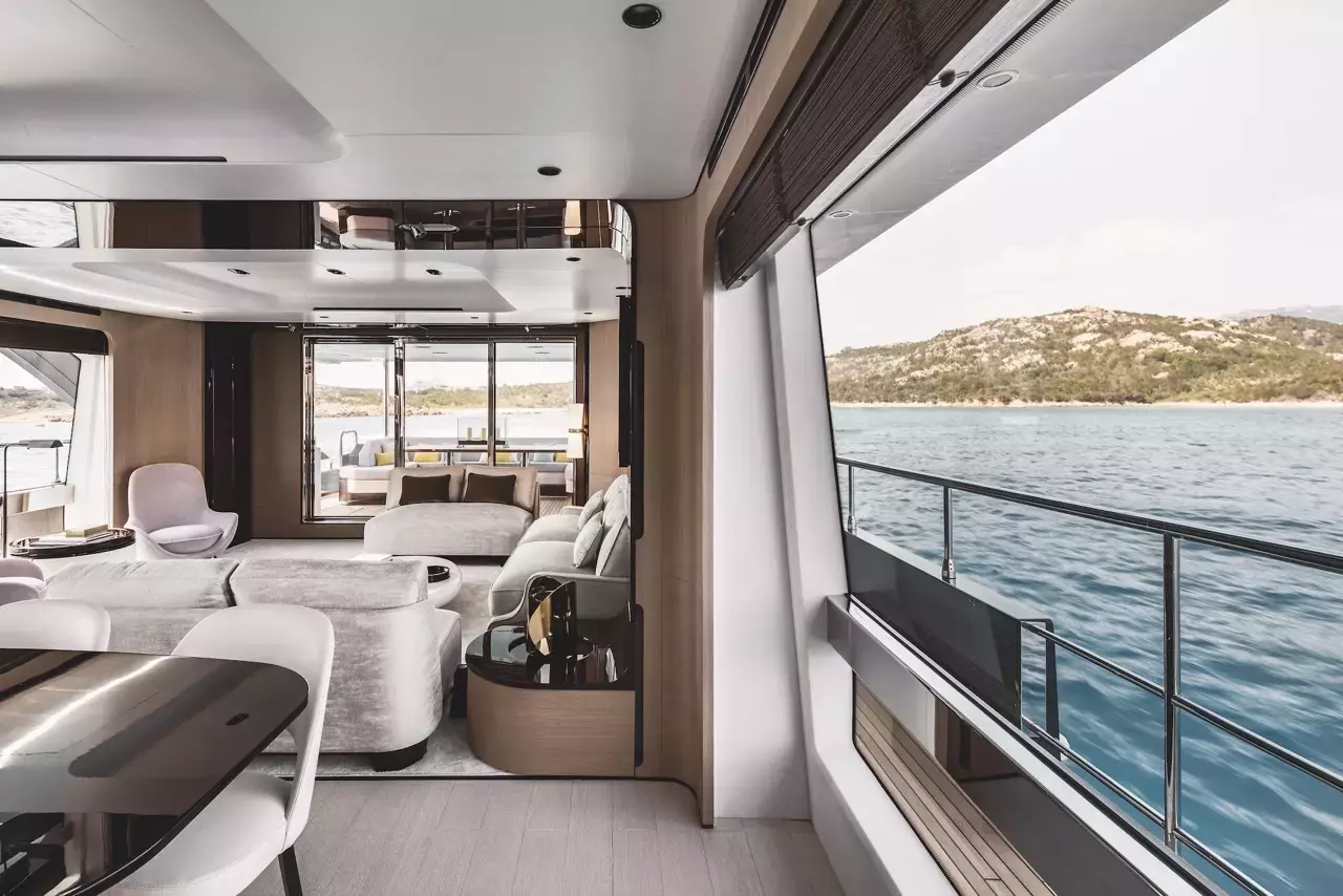 Aluminia Too by Azimut – Private Motor Yacht Charter in Tribunj