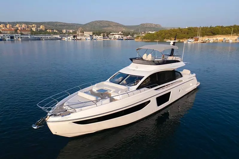 Felicita I by Azimut – Private Motor Yacht Charter in Tribunj