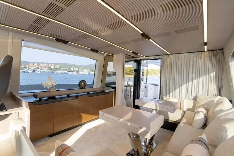 Felicita I by Azimut – Private Motor Yacht Charter in Tribunj