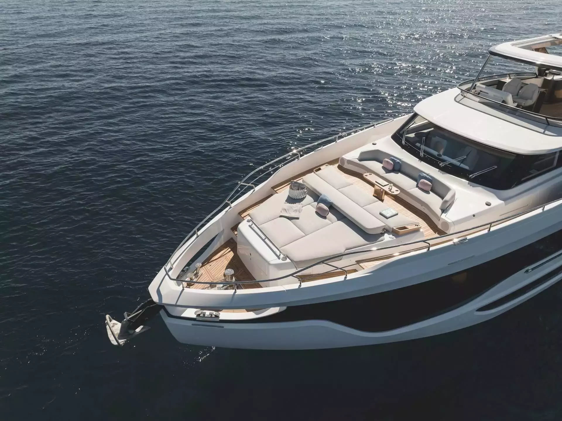 First Horizon by Azimut – Private Motor Yacht Charter in Tribunj